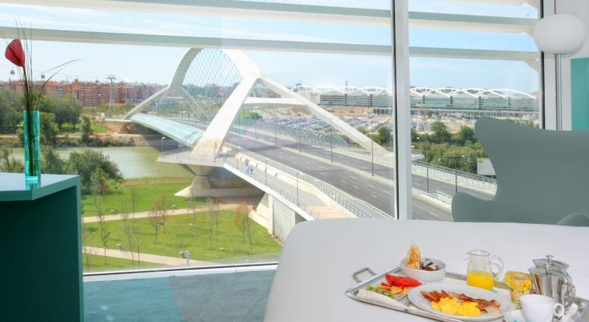 Hotel Hiberus Zaragoza Bagian luar foto