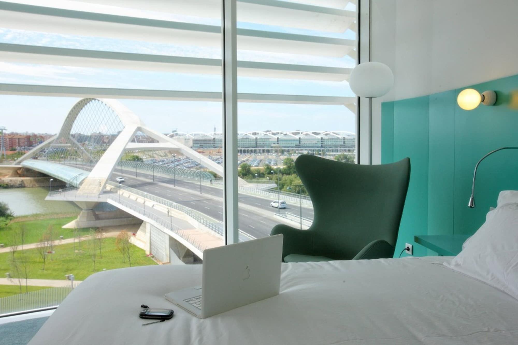 Hotel Hiberus Zaragoza Bagian luar foto