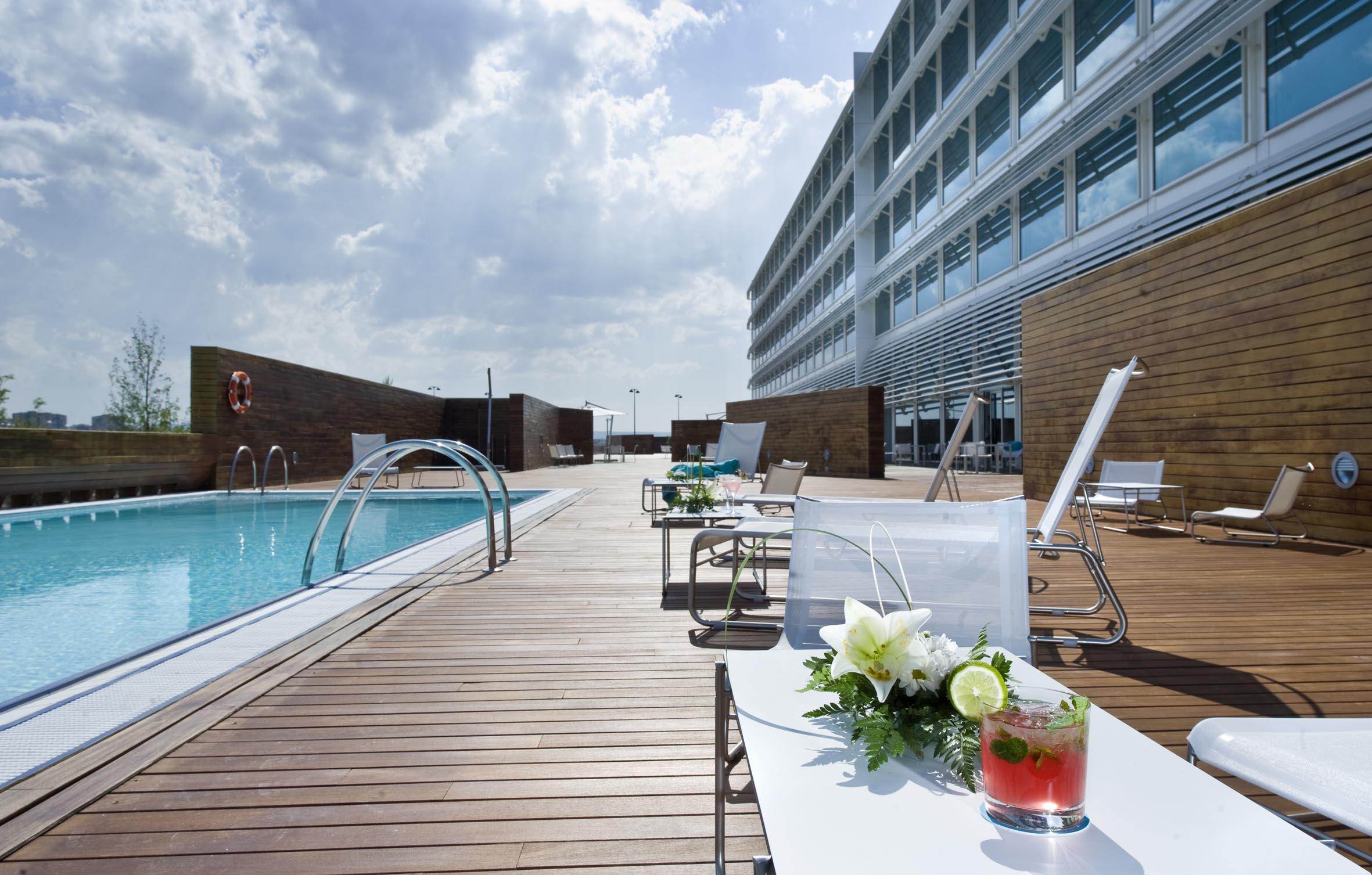 Hotel Hiberus Zaragoza Bagian luar foto