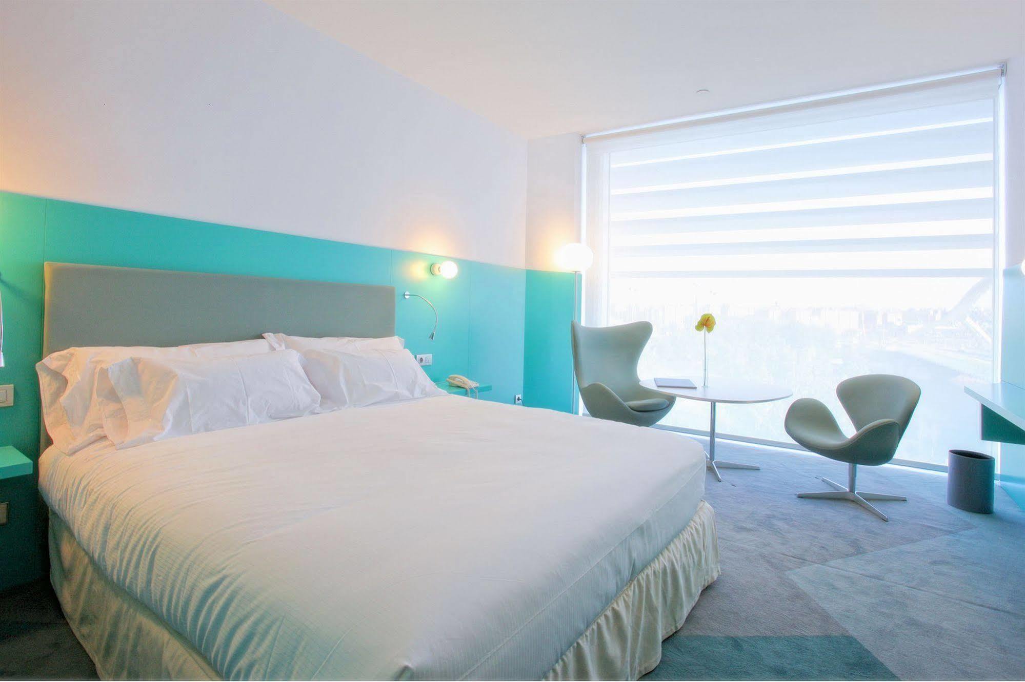 Hotel Hiberus Zaragoza Bagian luar foto