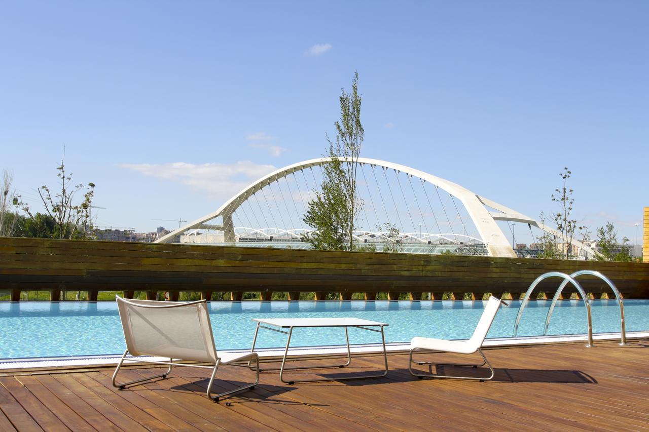 Hotel Hiberus Zaragoza Bagian luar foto